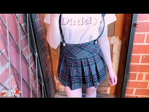 ❤️ Schoolgirl Sucks a dick gu domhainn agus fucks an àite clasaichean. Bhidio gnè aig gd.bookland.top ☑
